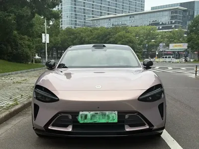 Xiaomi 小米YU7 2025, 10000 км, за 268800 CNY