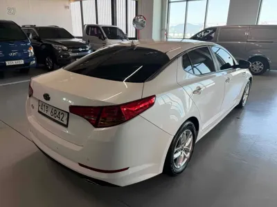 Kia K5 2011, 112061 км, за 4700000 KRW