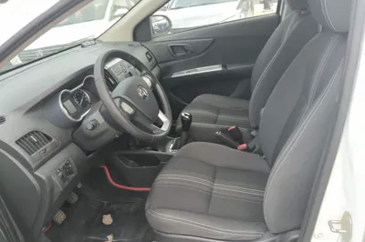 Dongfeng Aeolus AX3 2016, 56600 км, за 24549.08 CNY - фото 17
