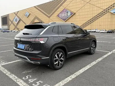 Volkswagen Tayron 2022, 24000 км, за 26449.08 USD
