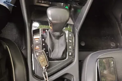 Volkswagen Tiguan L 2019, 108900 км, за 98312.23 CNY - фото 21