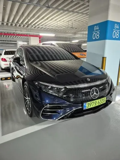 Mercedes-Benz EQS · 2023 год