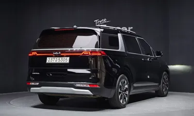 Kia Canival 2023, 61376 км, за 22390000 KRW