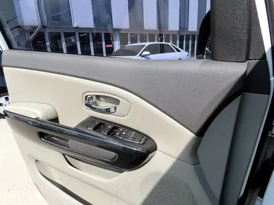 Kia Canival 2018, 157801 км, за 10500000 KRW - фото 12