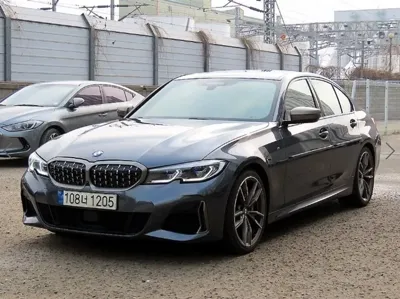 BMW 3-Series · 2021 год