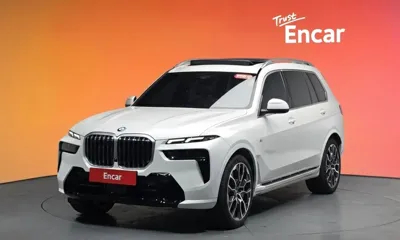 BMW X7 · 2023 год