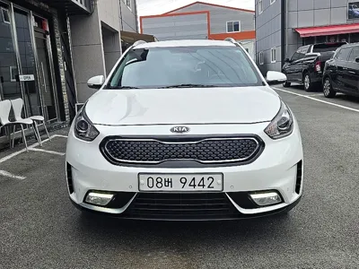 Kia Niro 2017, 187621 км, за 8800000 KRW - фото 2