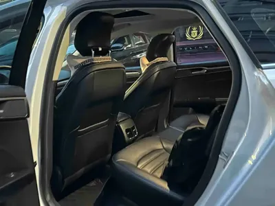 Ford Mondeo 2020, 73000 км, за 53800 CNY - фото 7