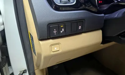 Kia Canival 2018, 152488 км, за 10700000 KRW - фото 16