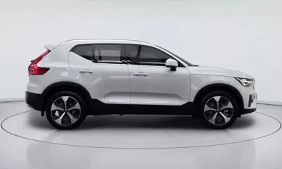 Volvo XC40 2025, 8467 км, за 43000000 KRW