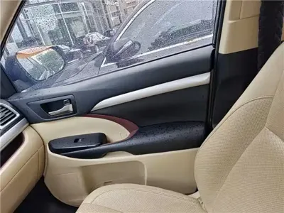 Toyota Highlander 2016, 120000 км, за 88800 CNY - фото 12