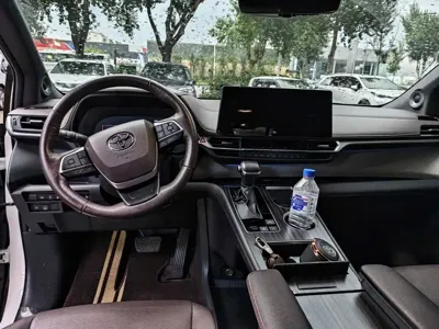 Toyota Granvia 2023, 64300 км, за 249800 CNY - фото 6