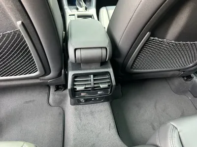 Audi Q3 2026, 70 км, за 49900000 KRW - фото 9