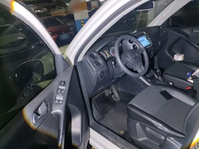 Volkswagen Tiguan 2016, 102800 км, за 47300.27 CNY - фото 17