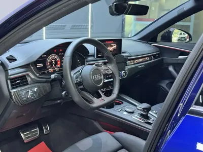 Audi RS 4 2019, 38000 км, за 338000 CNY