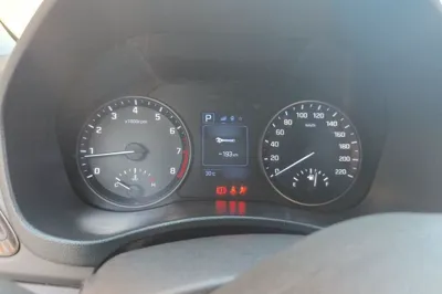 Hyundai Verna (new generation) 2016, 126500 км, за 35565.3 CNY - фото 9