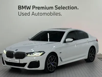 BMW 5-Series · 2022 год