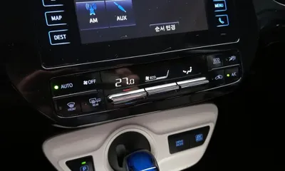 Toyota Prius 2017, 144623 км, за 13000000 KRW - фото 16