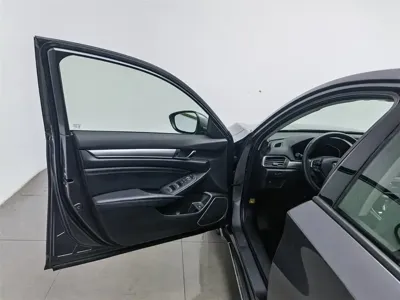 Honda Accord 2018, 66800 км, за 57800 CNY - фото 8