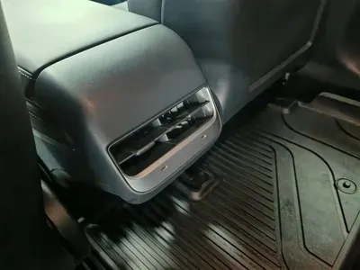 Tesla Model 3 2021, 68000 км, за 119800 CNY - фото 18