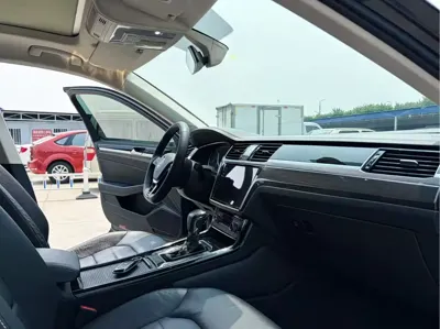 Volkswagen Phideon 2019, 100000 км, за 89800 CNY - фото 6