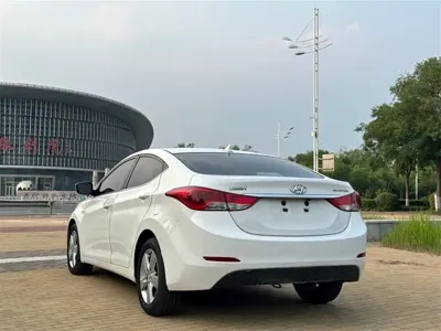 Hyundai Elantra Langdong 2014, 90000 км, за 18800 CNY - фото 6
