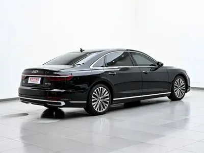 Audi A8 2025, 7500 км, за 569000 CNY - фото 7