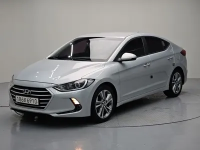 Hyundai Avante · 2018 год