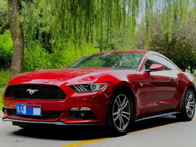 Ford Mustang · 2017 год