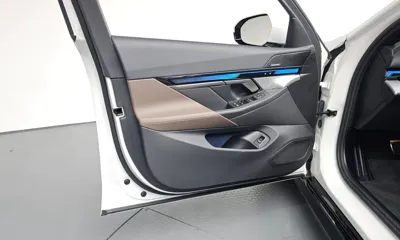 BMW i5 2025, 14816 км, за 71500000 KRW - фото 24