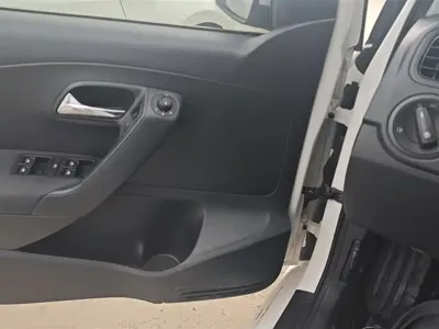 Volkswagen Polo 2018, 82000 км, за 34800 CNY - фото 7
