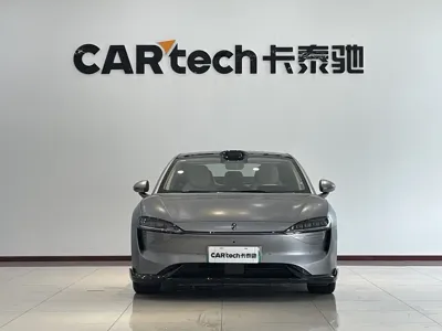 智界 Zhijie S7 2025, 3500 км, за 171800 CNY
