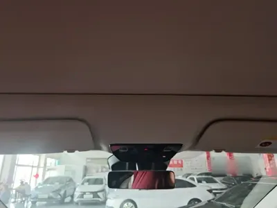 Li Auto Li MEGA 2025, 16299 км, за 431300 CNY - фото 18