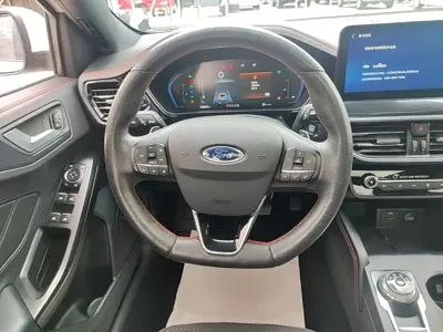 Ford Focus 2021, 54600 км, за 56100 CNY - фото 11