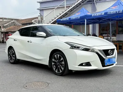 Nissan Bluebird 2018, 80000 км, за 35800 CNY