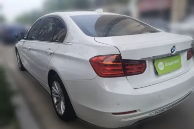 BMW 3 Series 2015, 125399 км, за 40150.87 CNY