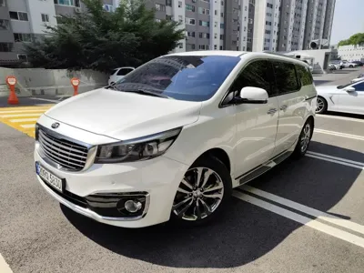 Kia Canival 2017, 201150 км, за 10500000 KRW
