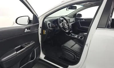Kia Sportage 2018, 139390 км, за 10800000 KRW - фото 10