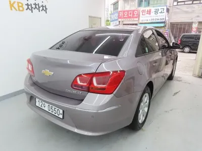 ChevroletGMDaewoo Cruze 2016, 60000 км, за 4000000 KRW