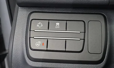 KG_Mobility_Ssangyong TIBOLI 2016, 74123 км, за 8290000 KRW - фото 14