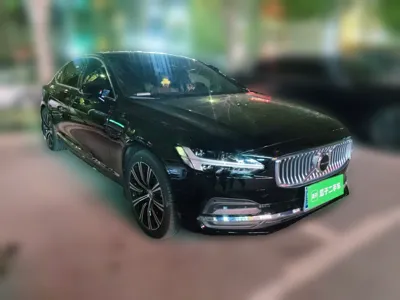 Volvo S90 2025, 15500 км, за 248227.85 CNY