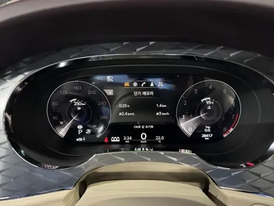 Bentley Bentayga 2021, 28400 км, за 205000000 KRW - фото 6