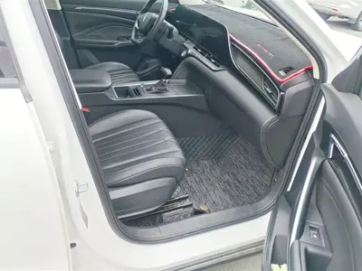 Bestune T55 2024, 24700 км, за 48800 CNY - фото 8