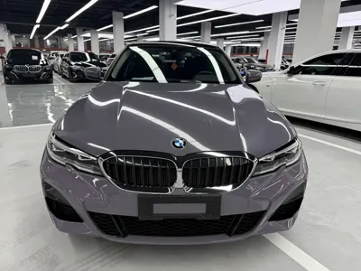BMW 3 Series 2020, 30000 км, за 132000 CNY