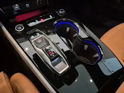 Audi A5 2025, 6888 км, за 49500000 KRW - фото 9