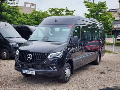 Mercedes-Benz Sprinter 2025, 81 км, за 114000000 KRW - фото 1