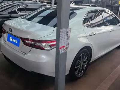 Toyota Camry 2023, 69600 км, за 123000 CNY