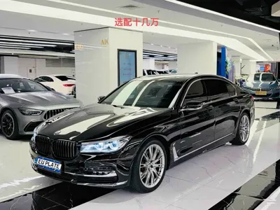 BMW 7 Series · 2018 год