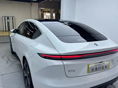 Nio ET5 2025, 10800 км, за 189800 CNY