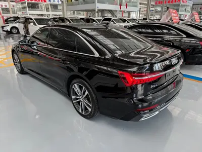 Audi A6L 2022, 118000 км, за 178000 CNY - фото 7